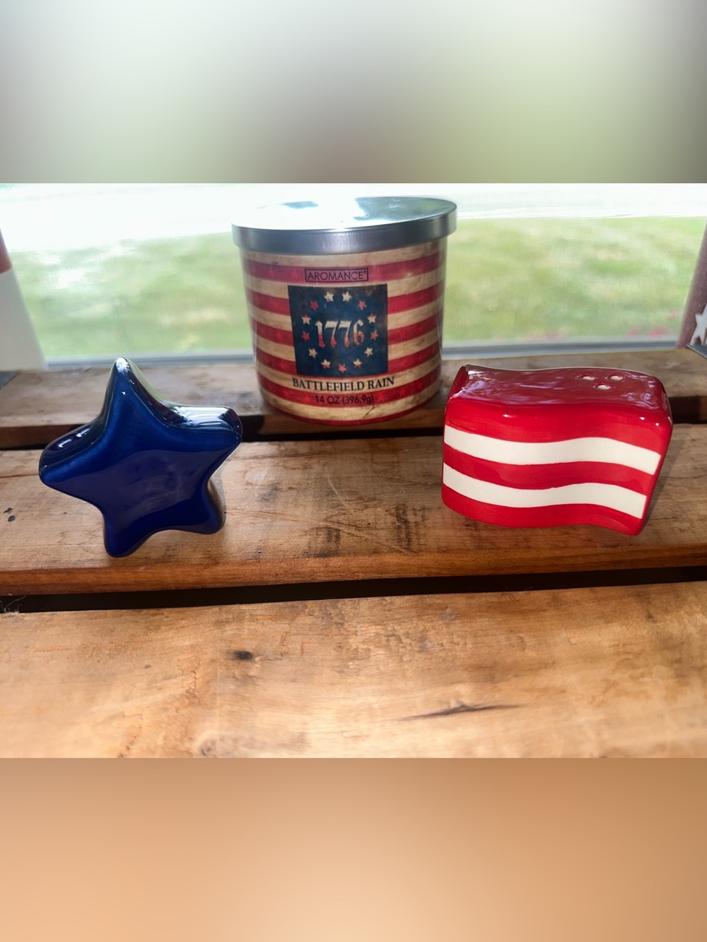 Star & Striped Flag Salt & Pepper Shakers ~ New